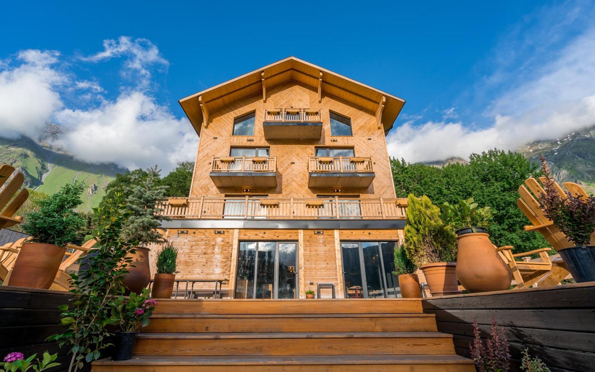 1740 Boutique Hotel Kazbegi Екстериор снимка