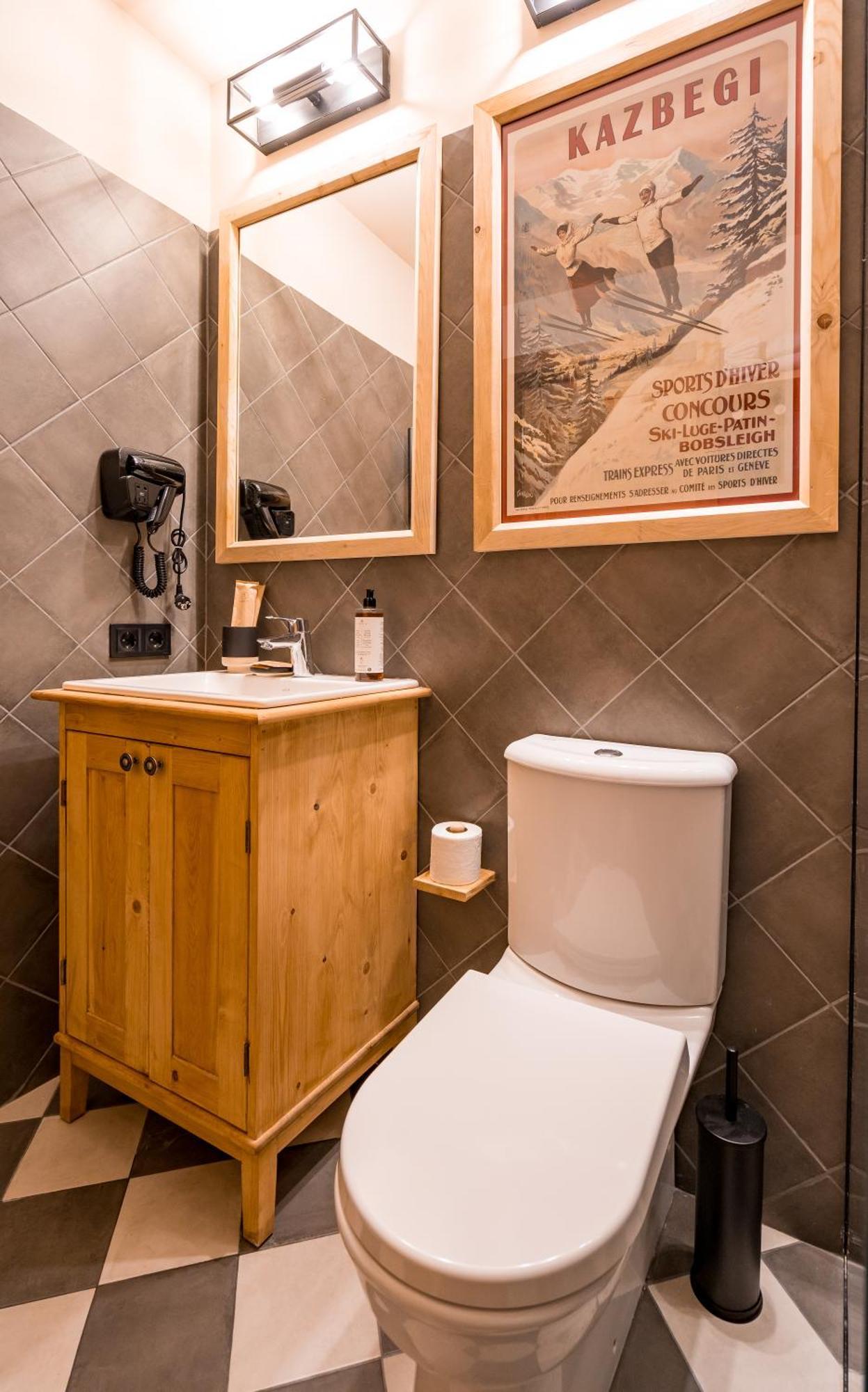 1740 Boutique Hotel Kazbegi Екстериор снимка