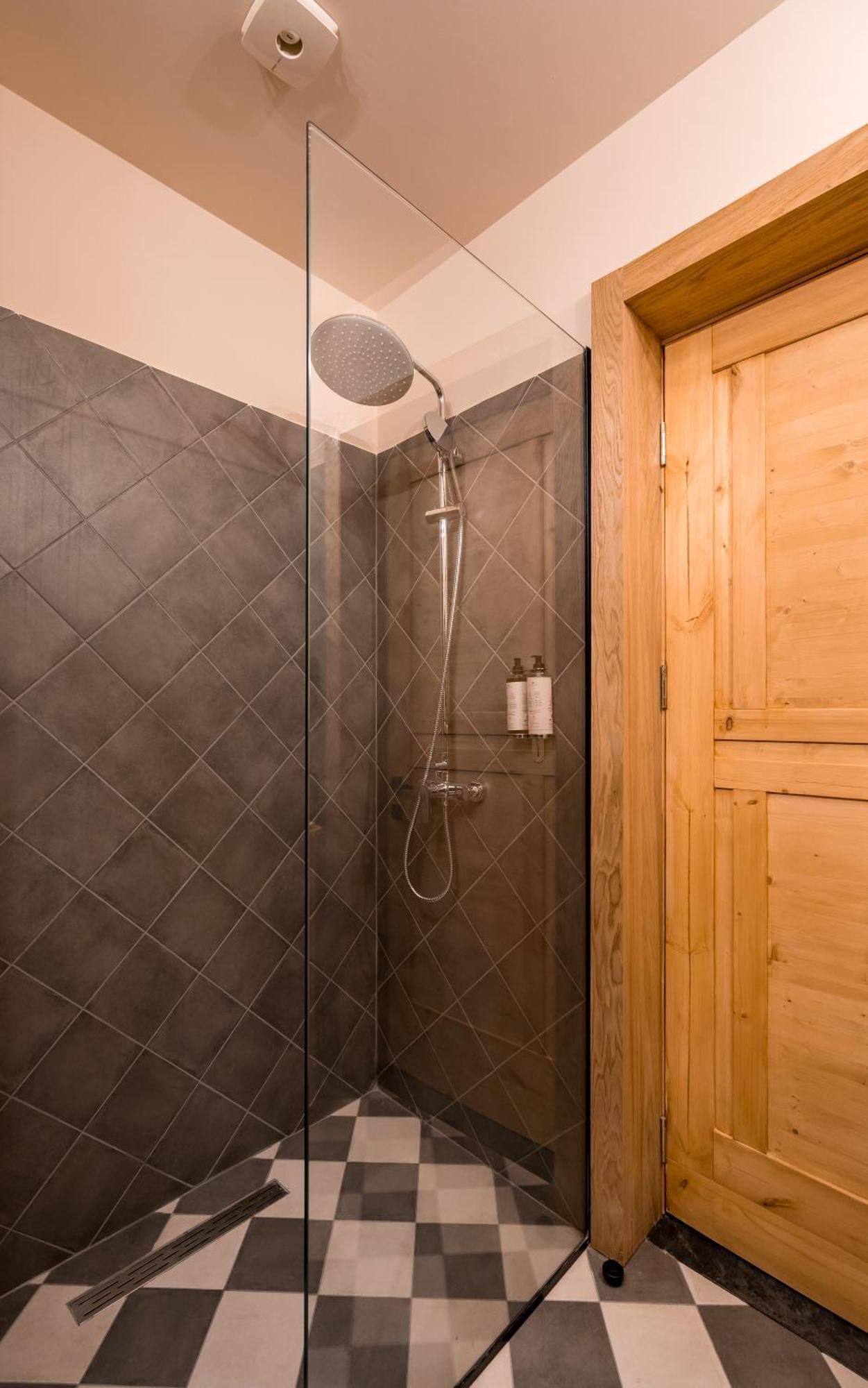 1740 Boutique Hotel Kazbegi Екстериор снимка