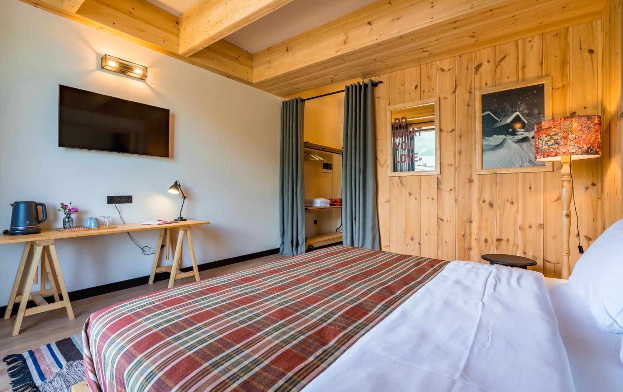 1740 Boutique Hotel Kazbegi Екстериор снимка